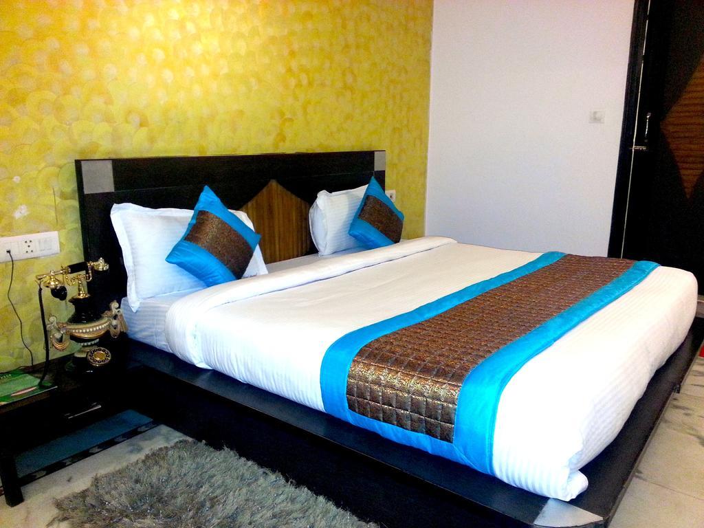 Hotel Ananda Delhi  Dış mekan fotoğraf