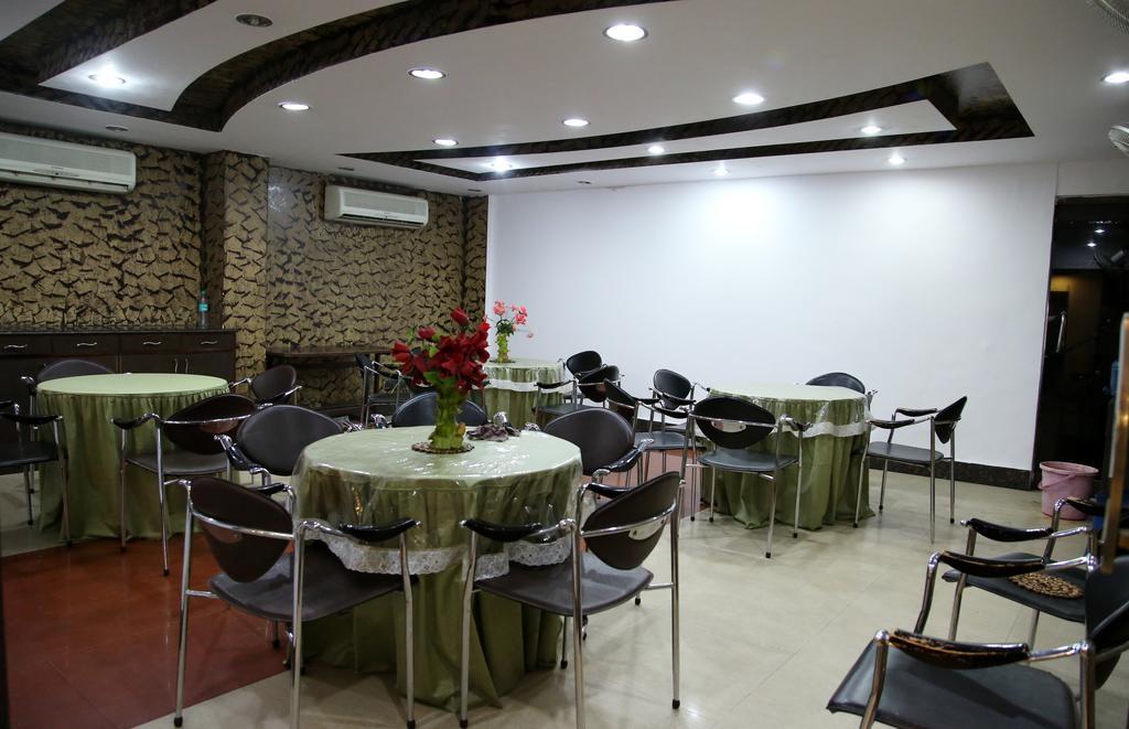 Hotel Ananda Delhi  Dış mekan fotoğraf